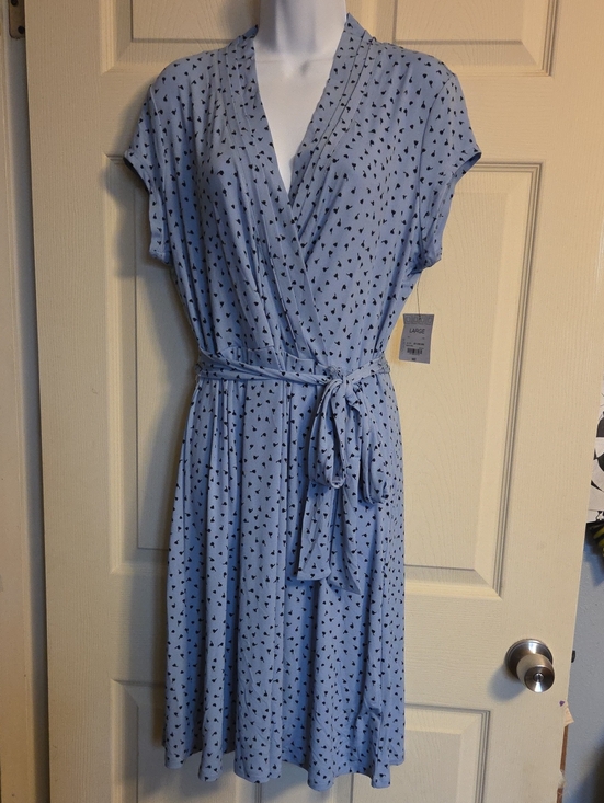 Liz Claiborne Dresses & Skirts - Liz Claiborne Blue Floral Faux Wrap Dress Size Large NWT